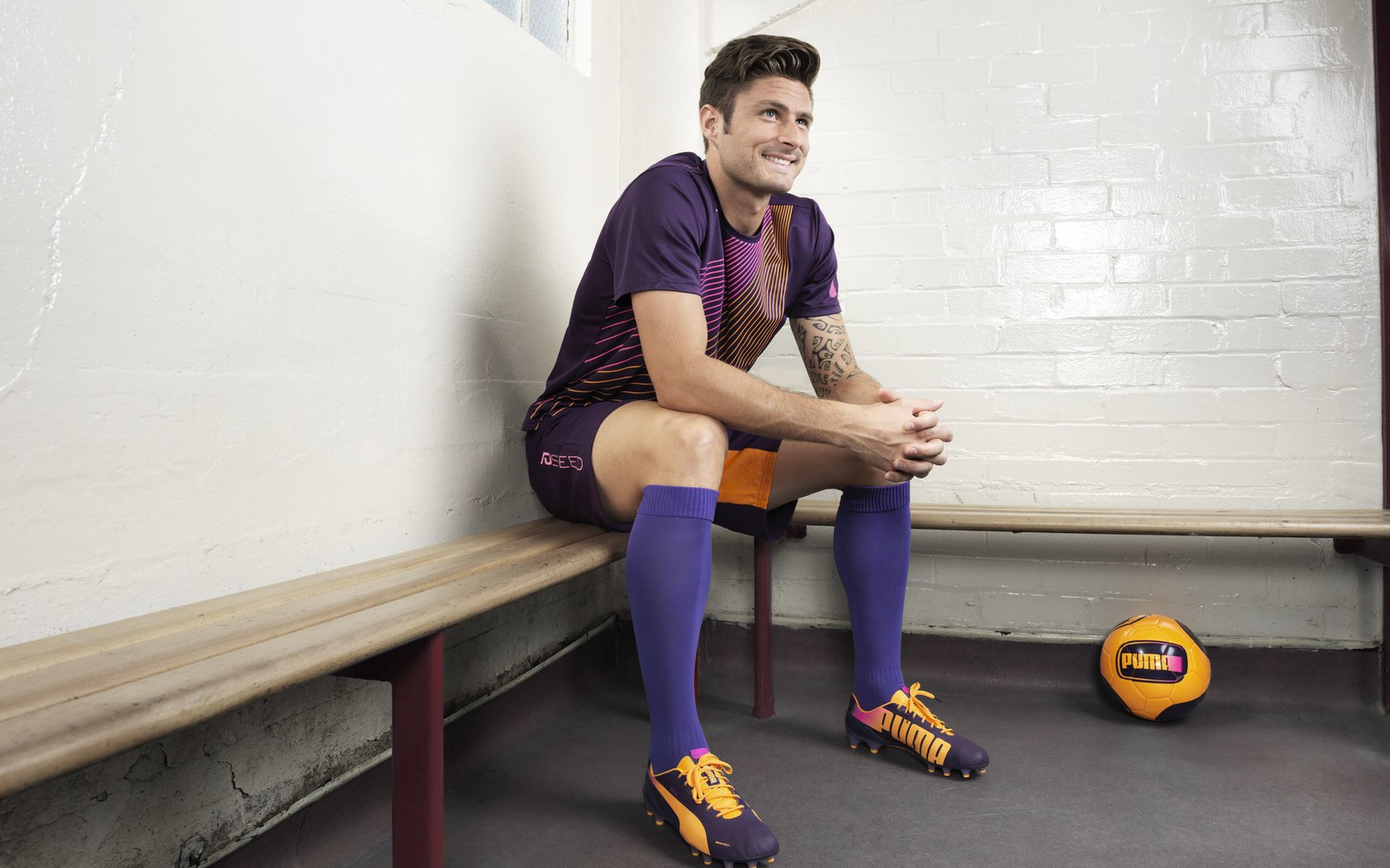 九游体育-从质疑到救赎，克瓦拉茨赫利亚的蜕变之夜，克罗地亚全面压制哥伦比亚的战术解析